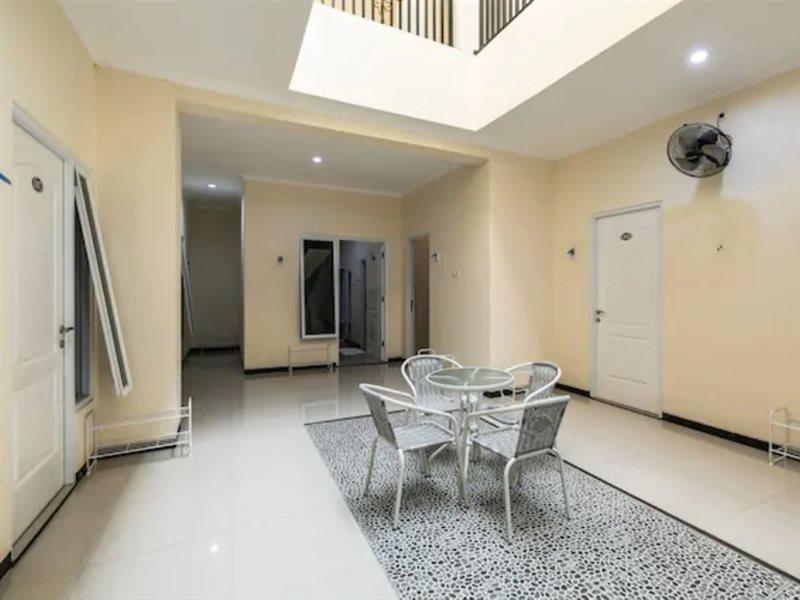 OYO 3930 Griya Loka Syariah Hotel Semarang Bagian luar foto
